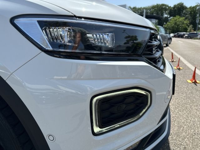 Volkswagen T-Roc R-Line - Samsaru's Car Outlet