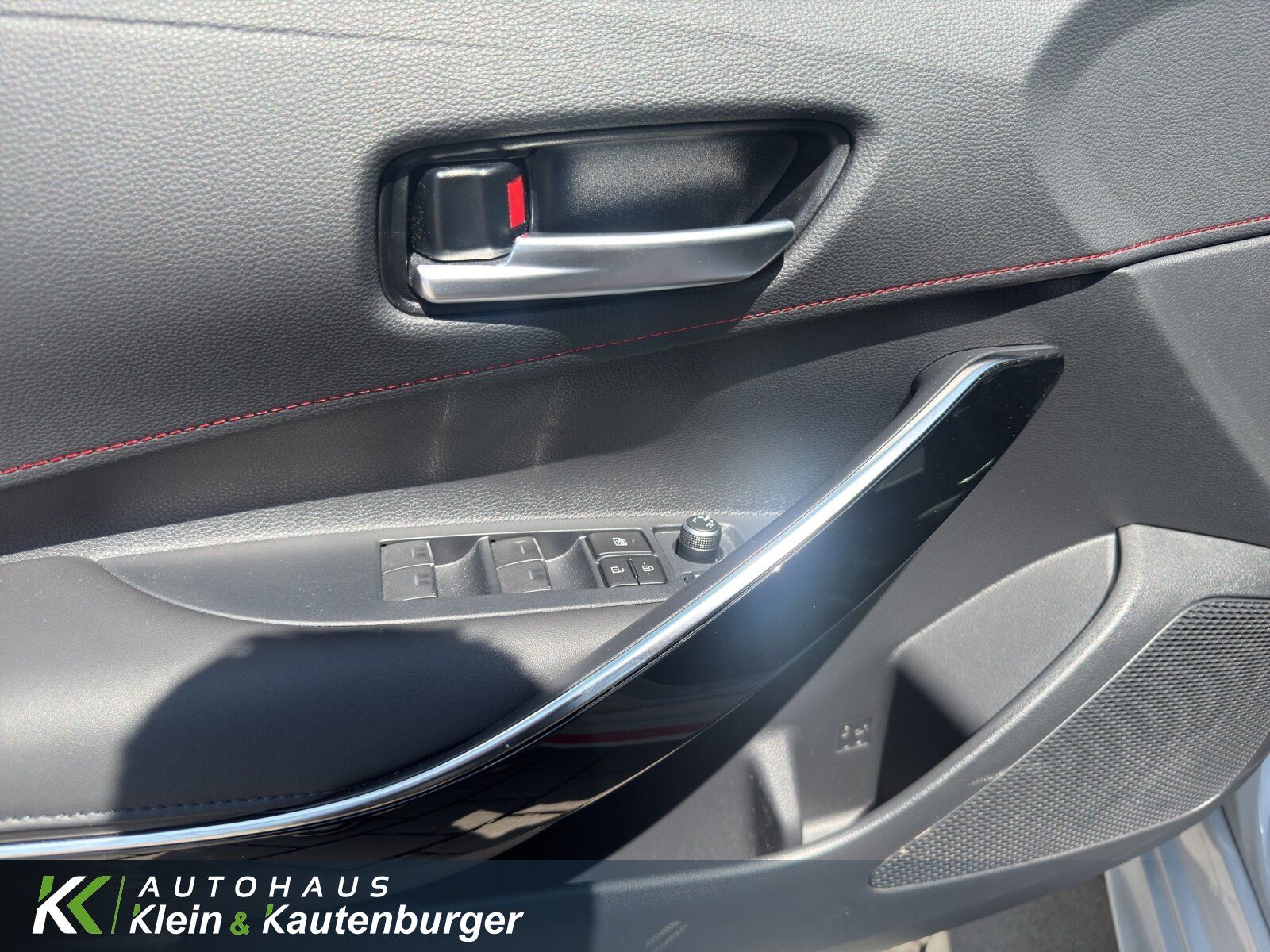 Toyota Corolla 2.0 Hyb. GR Sport Black - Samsaru's Car Outlet