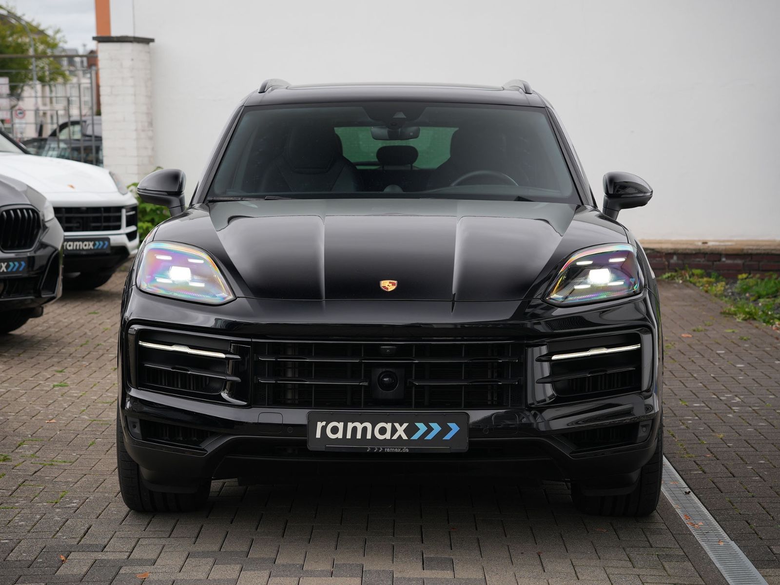 Porsche E-Hybrid MY24-INNODRIVE-ACC-LUFTF.-PANO-BOSE-RS