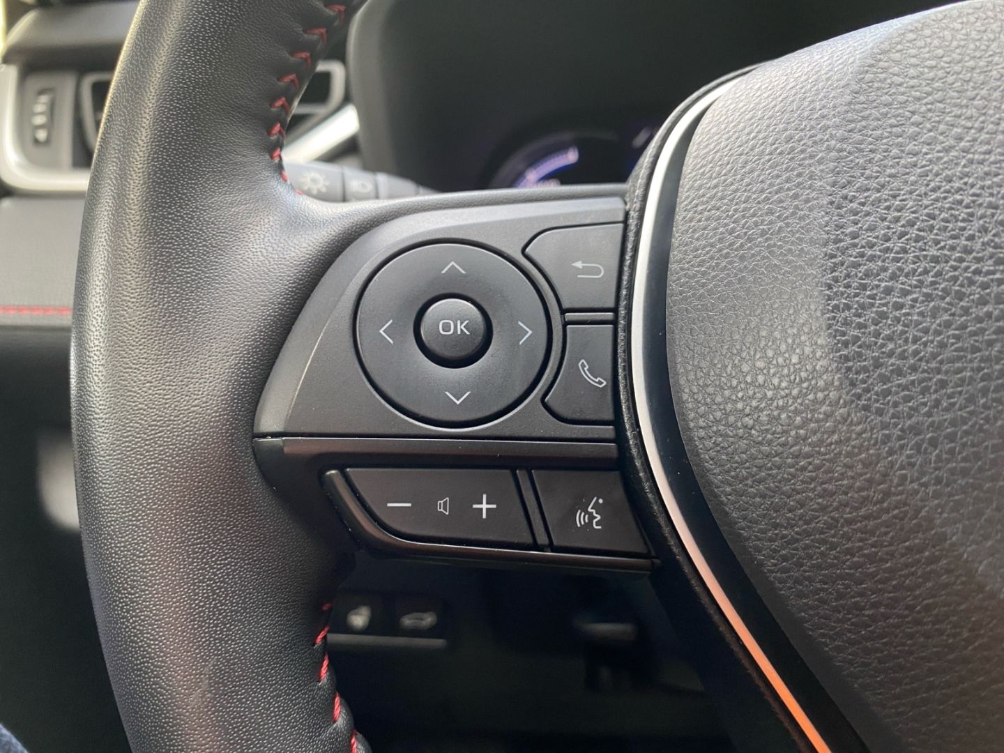 Toyota RAV 4 Plug-in Hybrid - Samsaru's Car Outlet