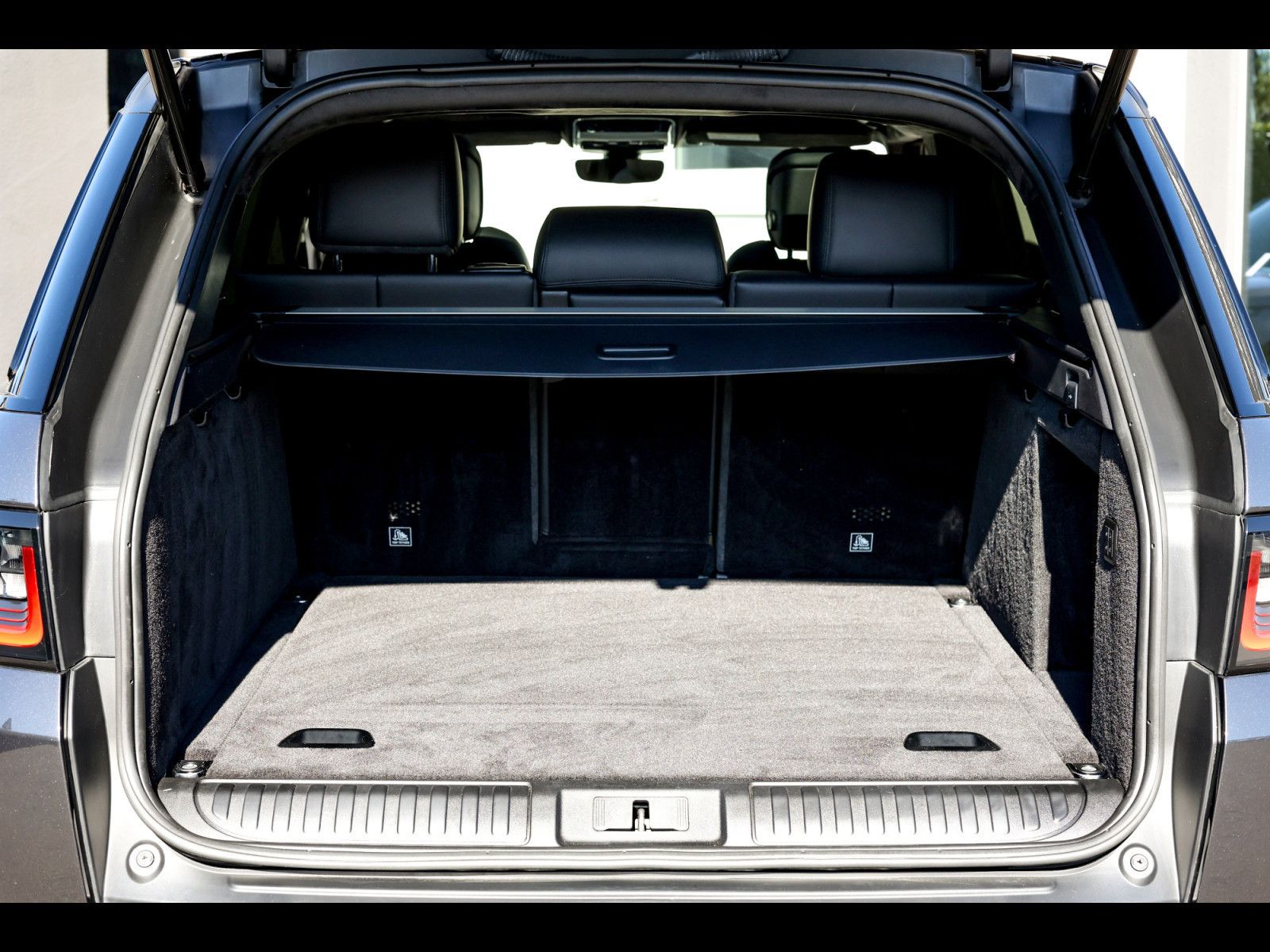 Range Rover Sport P400 HST - Samsaru's Car Outlet