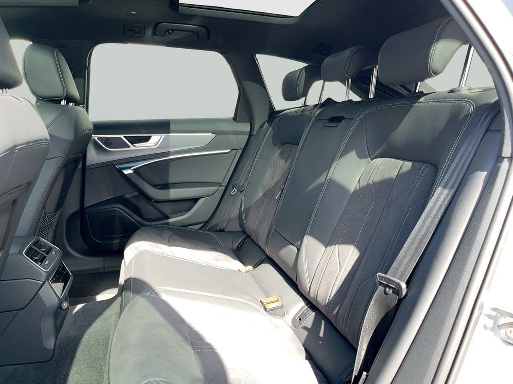 Audi A6 Avant 45 TFSI quattro S line Pano Matrix AHK