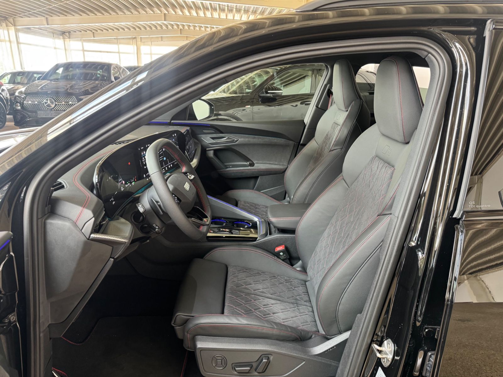 Audi Q5 2.0 TDI quattro S-Line - Samsaru's Car Outlet