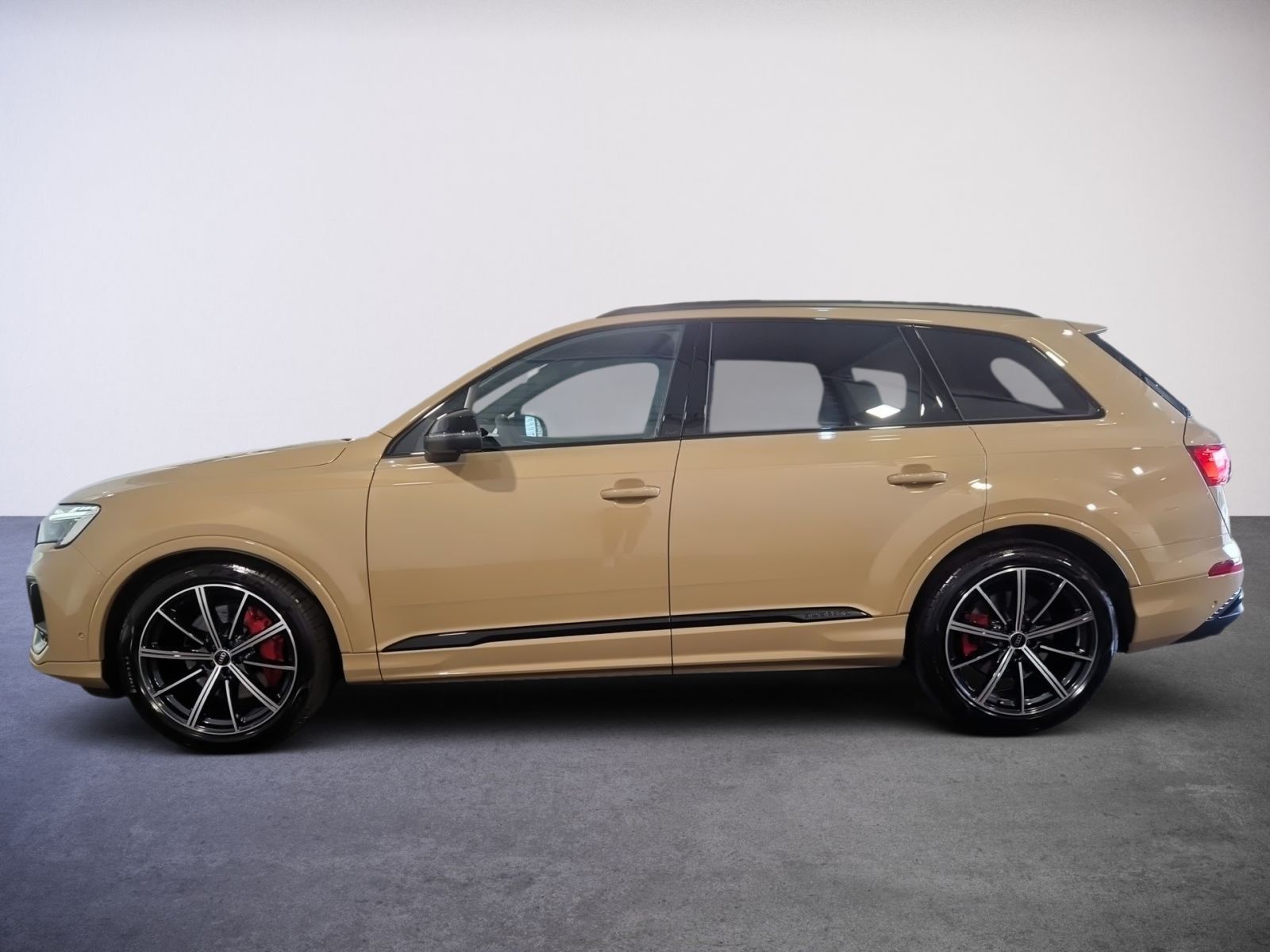 Audi Q7 50 TDI QUATTRO S LINE 7-SITZE +HD-MATRIX+AHK+