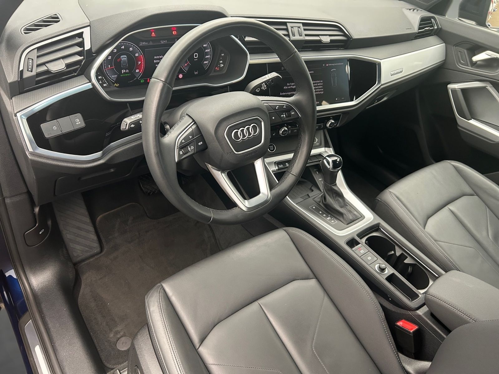 Audi Q3 40 TFSI quattro - Samsaru's Car Outlet