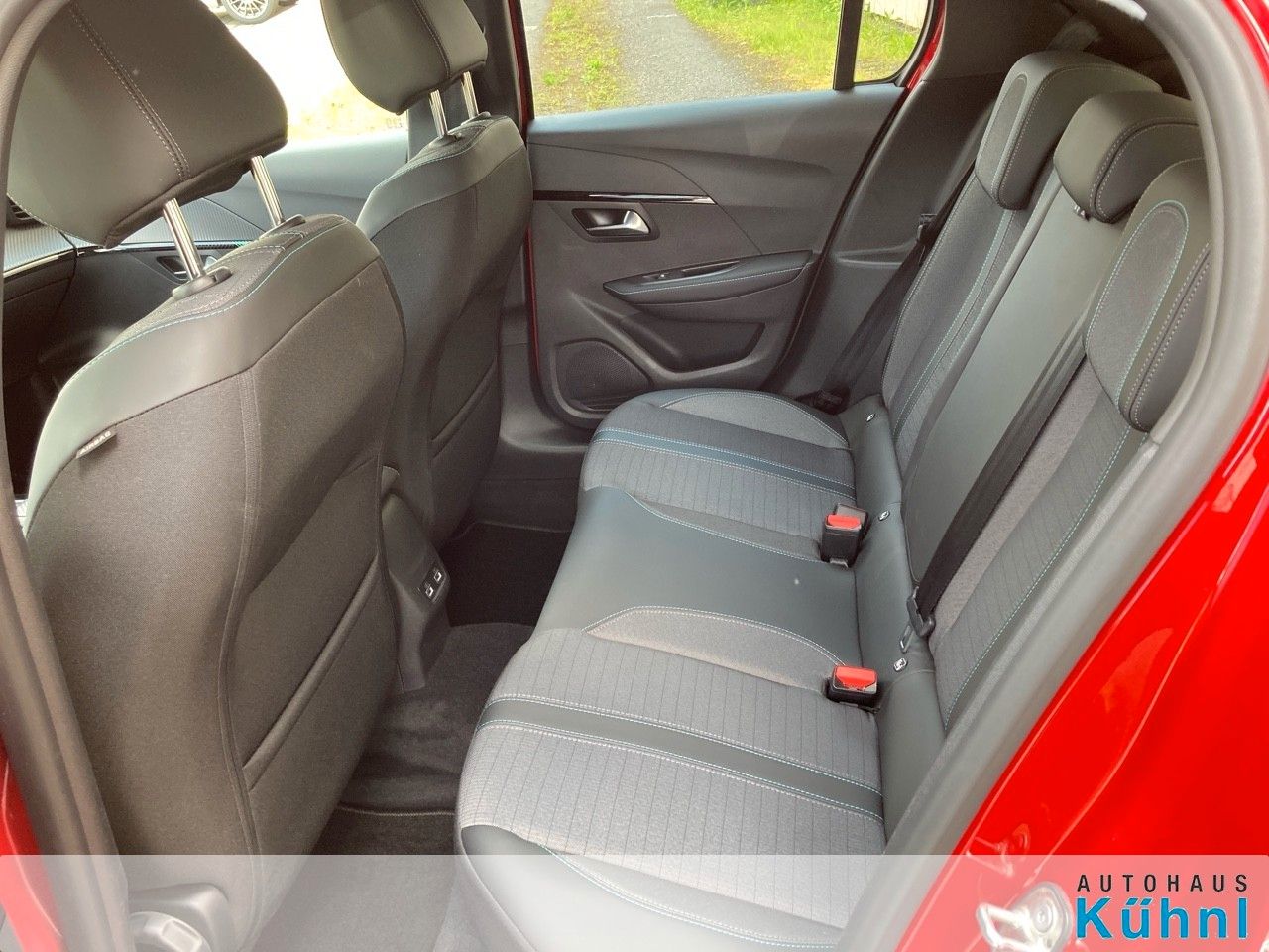Peugeot 208 e- Allure - Samsaru's Car Outlet