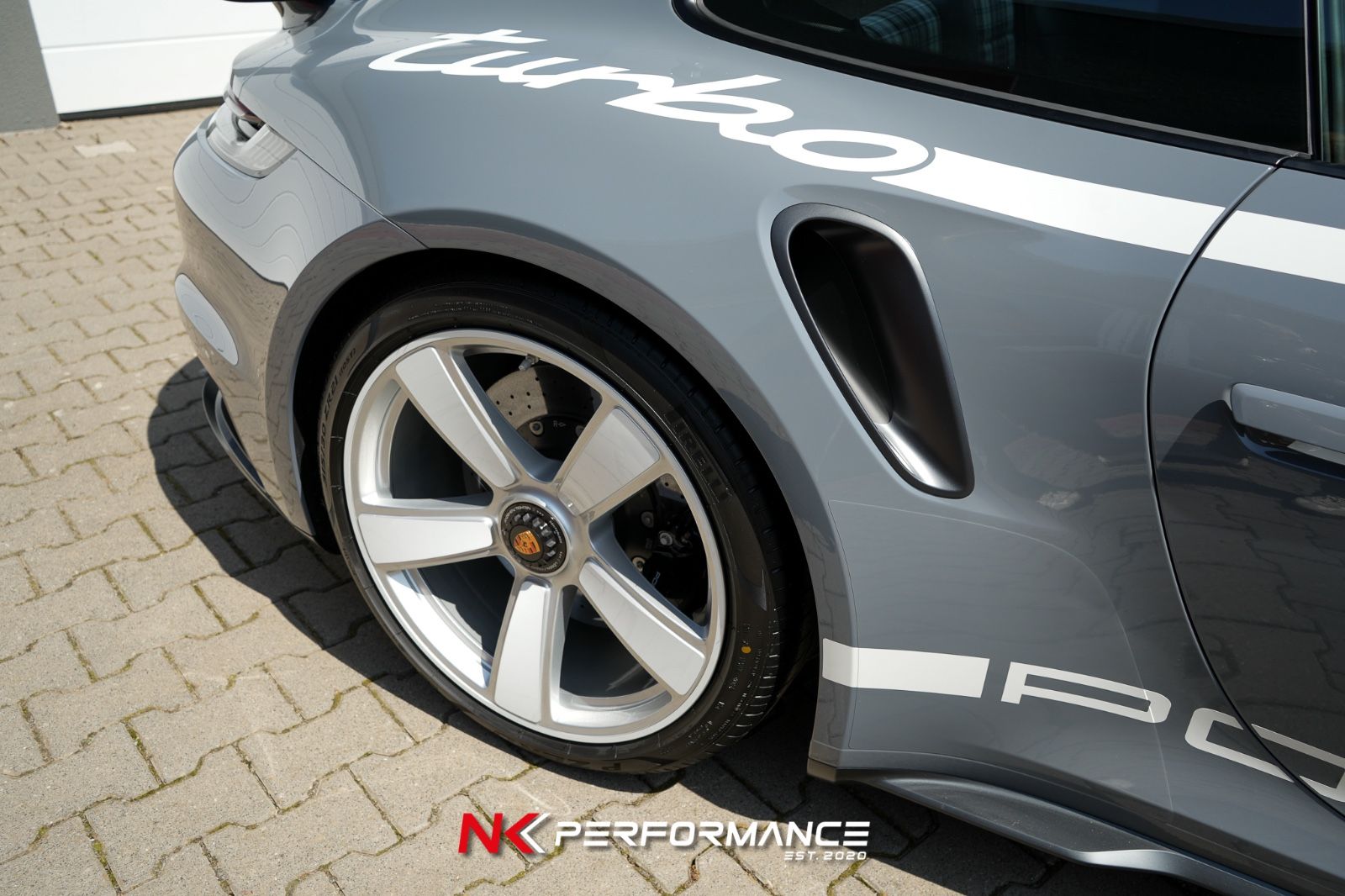 Porsche 992 Turbo 50 Jahre/ HERITAGE / ARKTIKGRAU