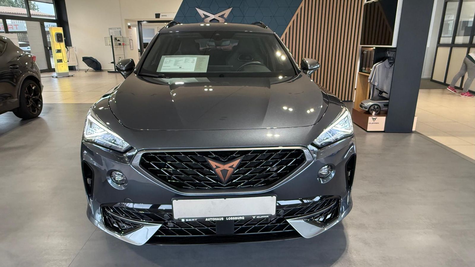 Cupra Formentor VZ 1.4 e-hybrid - Samsaru's Car Outlet