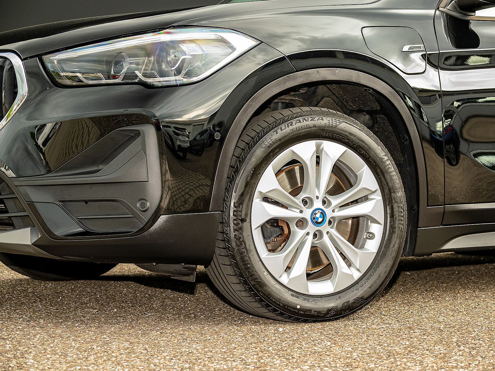 BMW X1 xDrive25eA - Samsaru's Car Outlet