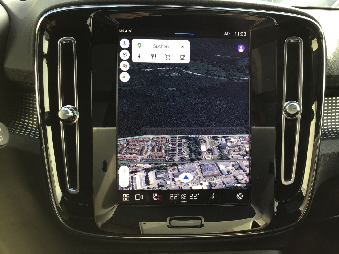 Volvo XC40 Pro Recharge AWD Cam AHK PanoDach