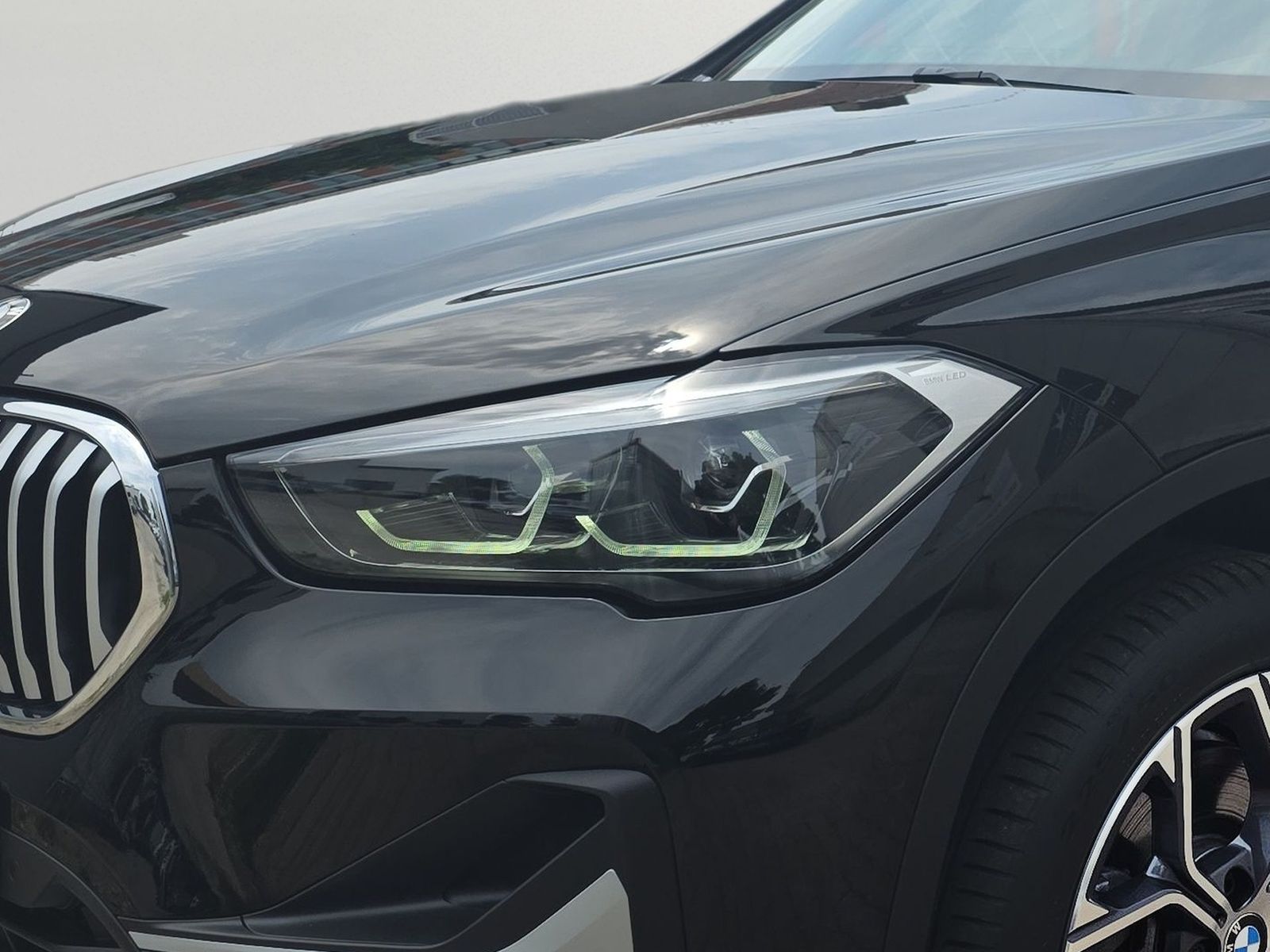 BMW X1 xDrive20d X-Line - Samsaru's Car Outlet