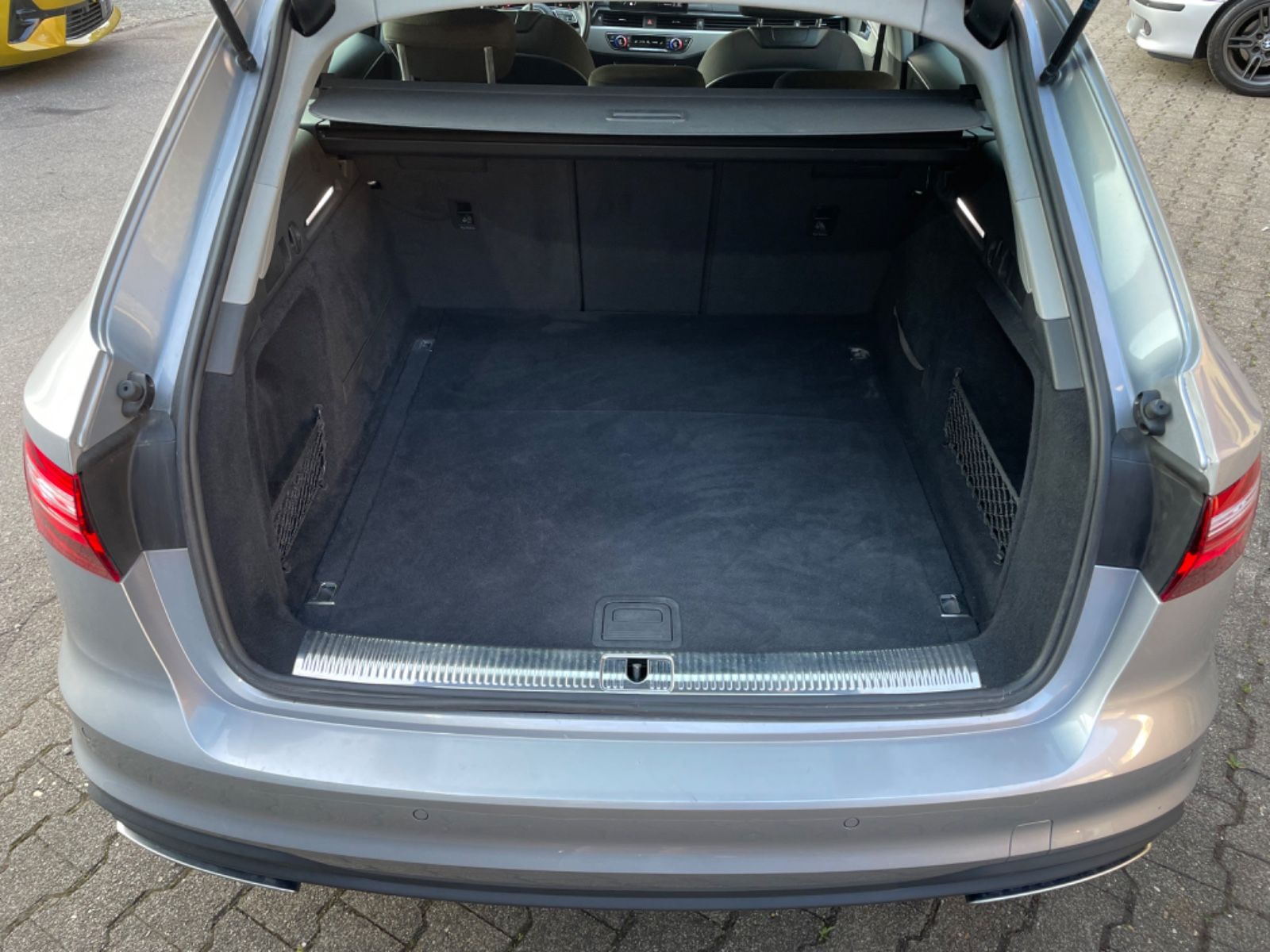 Audi A4 Avant 35 TDI basis - Samsaru's Car Outlet