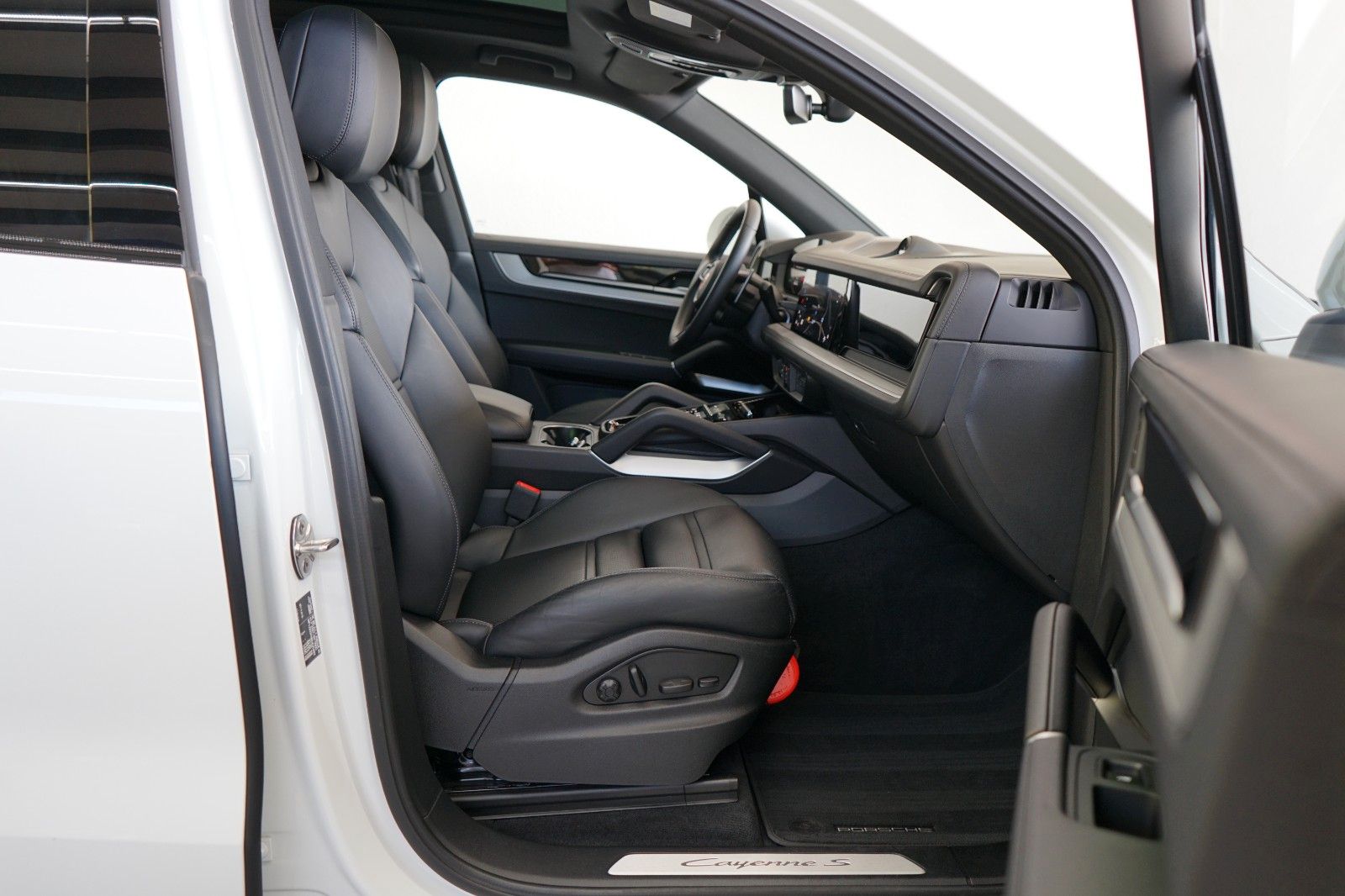 Porsche Cayenne S E-Hybrid/SportDesign/HD/PDCC/Mega-Spec