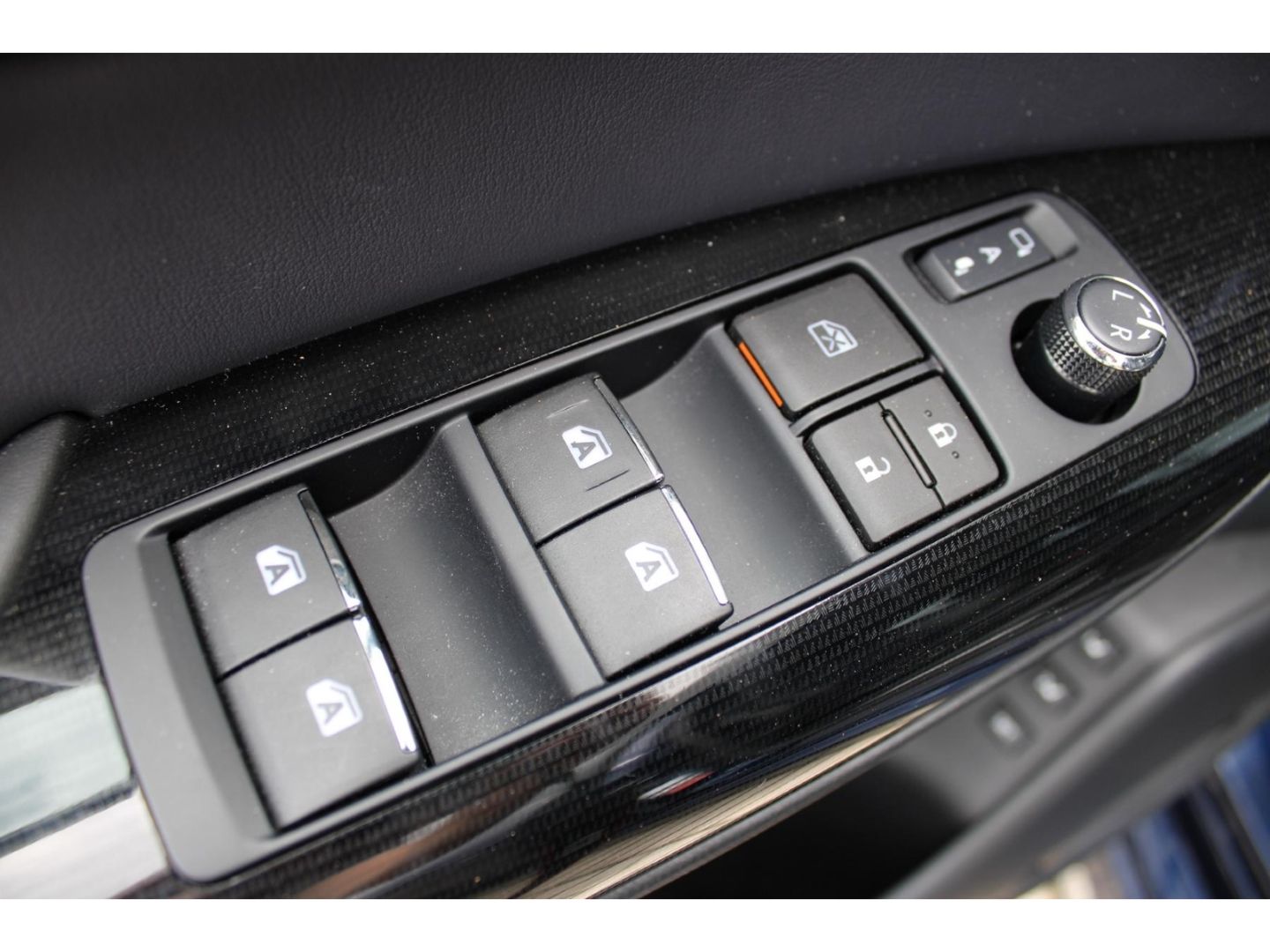 Toyota Mirai - Samsaru's Car Outlet