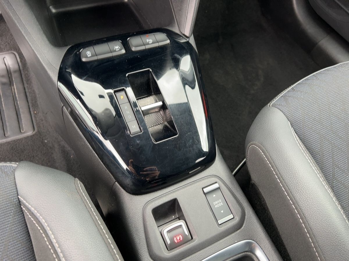 Opel Corsa F Elegance - Samsaru's Car Outlet