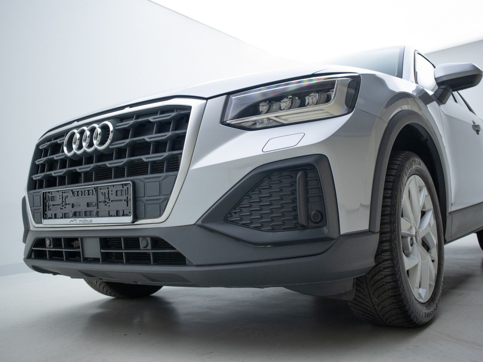 Audi Q2 35 TFSI S-TRO**RFK*GJR*LED*AAC*NAVI*SHZ*GRA**