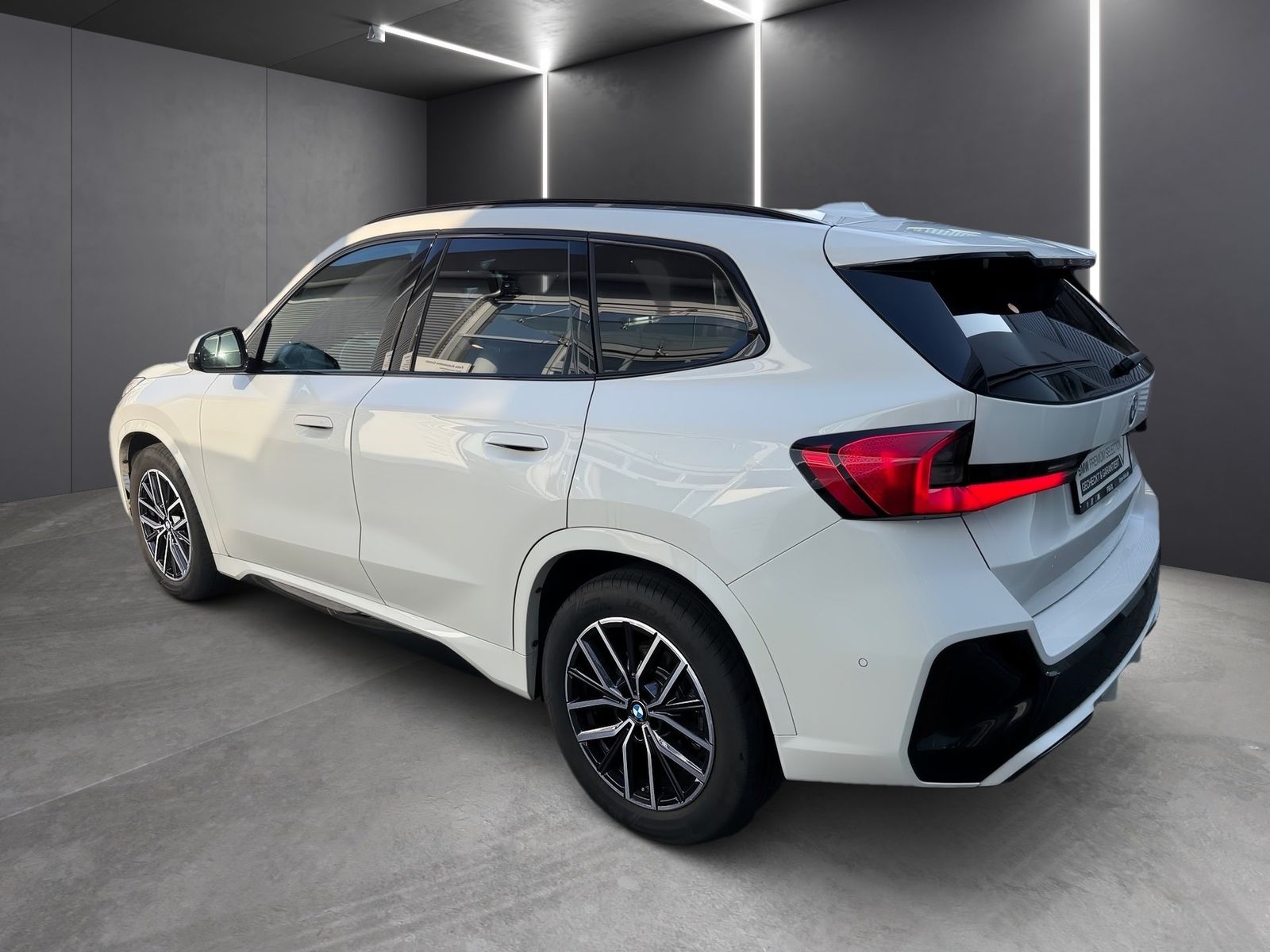 BMW X1 xDrive20d M SPORTPAKET - Samsaru's Car Outlet