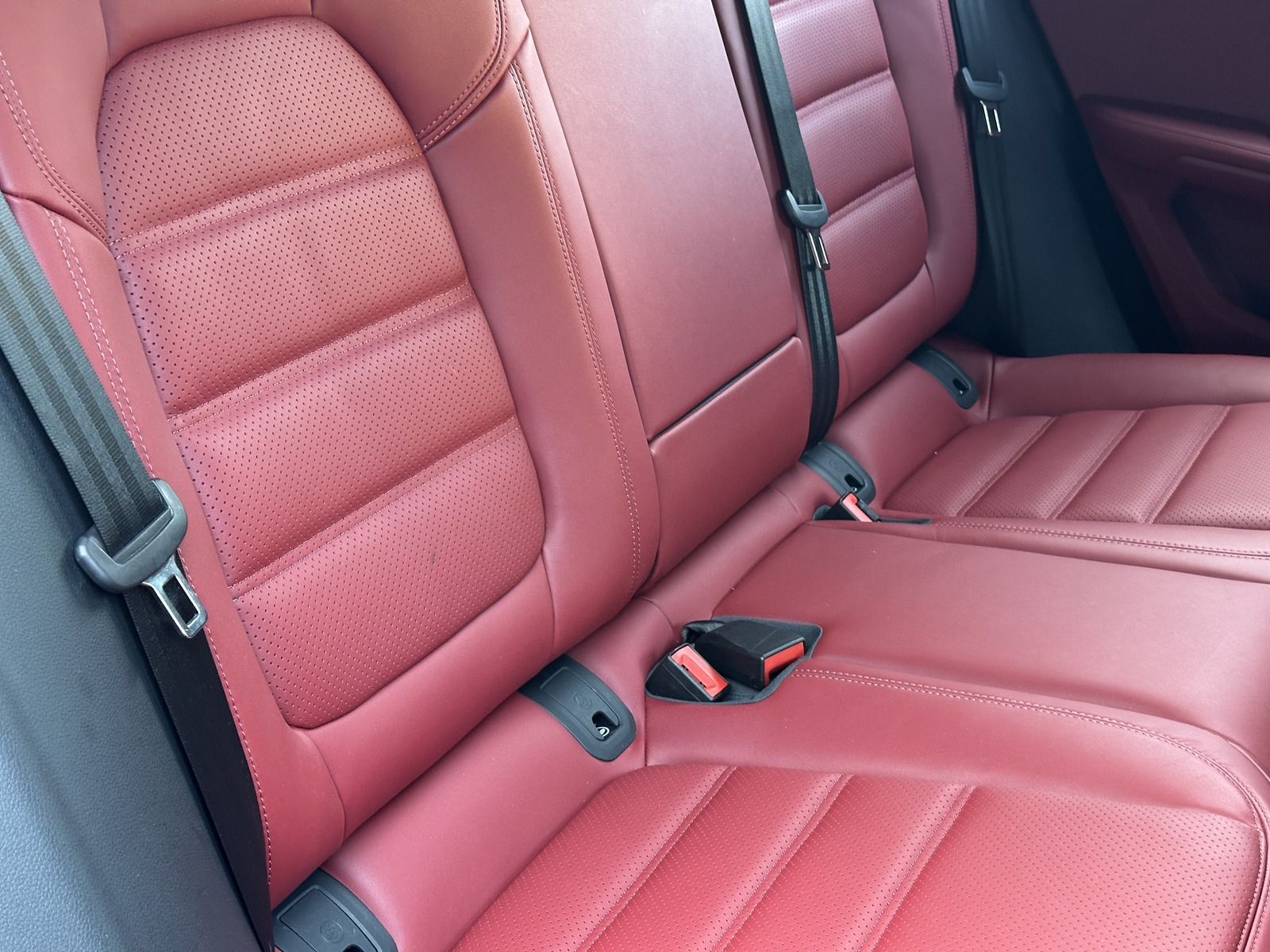 Porsche Macan T SPORTABGAS*21 EXCLUSIVE - Samsaru's Car Outlet