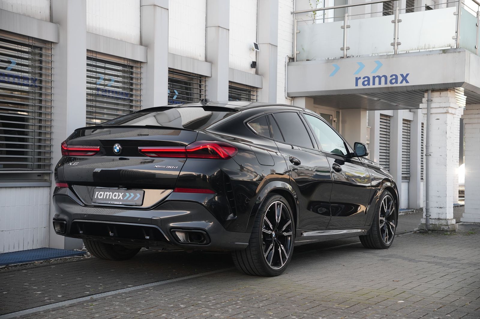 BMW X6 xDrive30d M Sport - Samsaru's Car Outlet