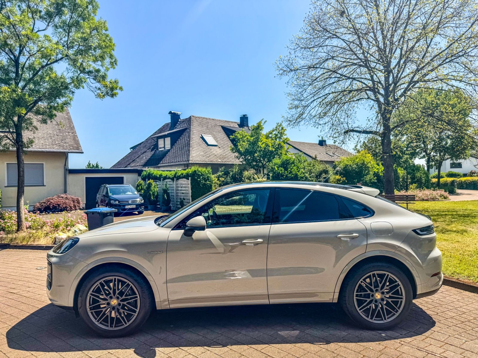 Porsche Cayenne Coupe E-Hybrid*PANO*21"*SITZB*SPORT CHRO