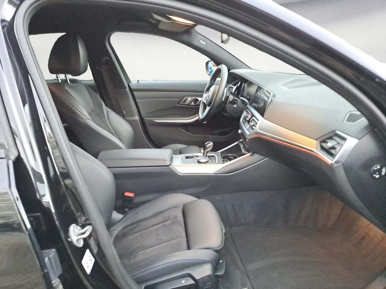 BMW 320d xDrive M Sport - Samsaru's Car Outlet