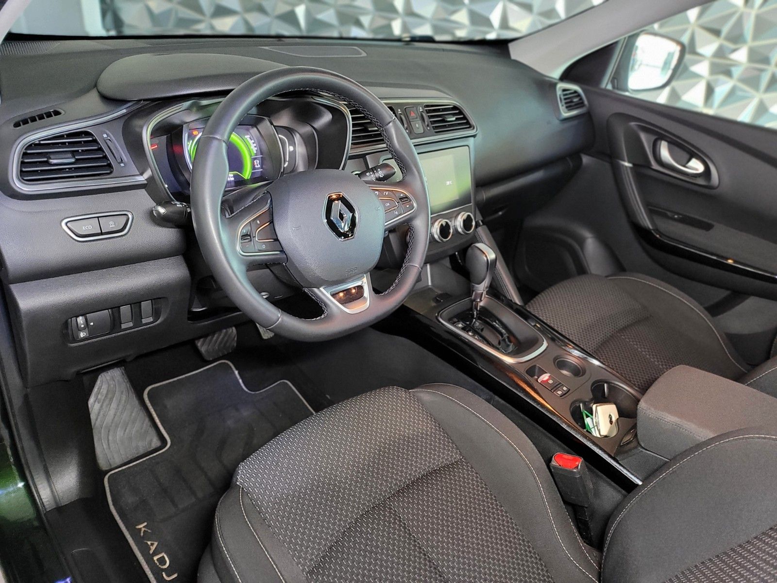 Renault Kadjar - Samsaru's Car Outlet