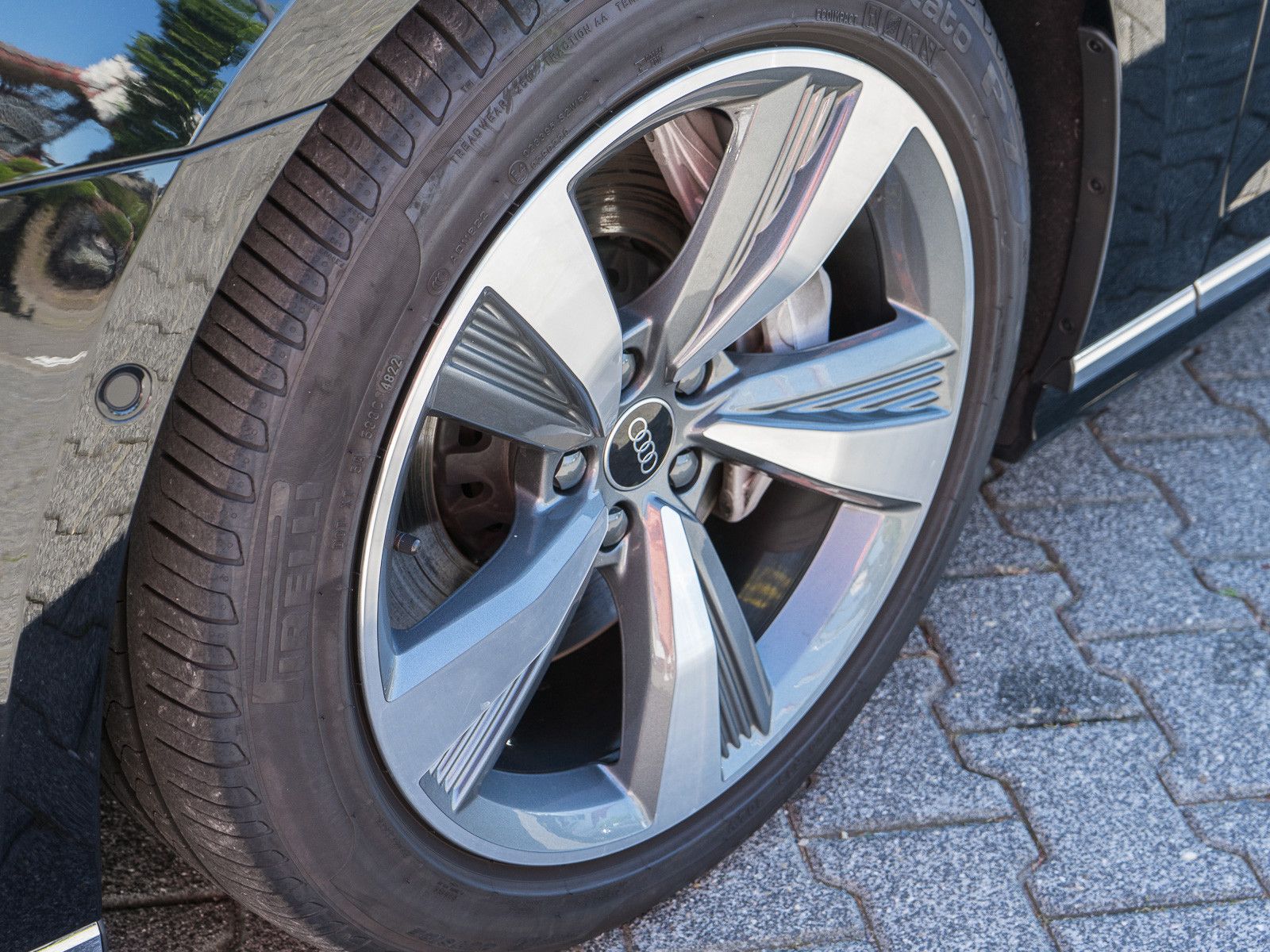 Audi A8 L 55TFSI - Samsaru's Car Outlet