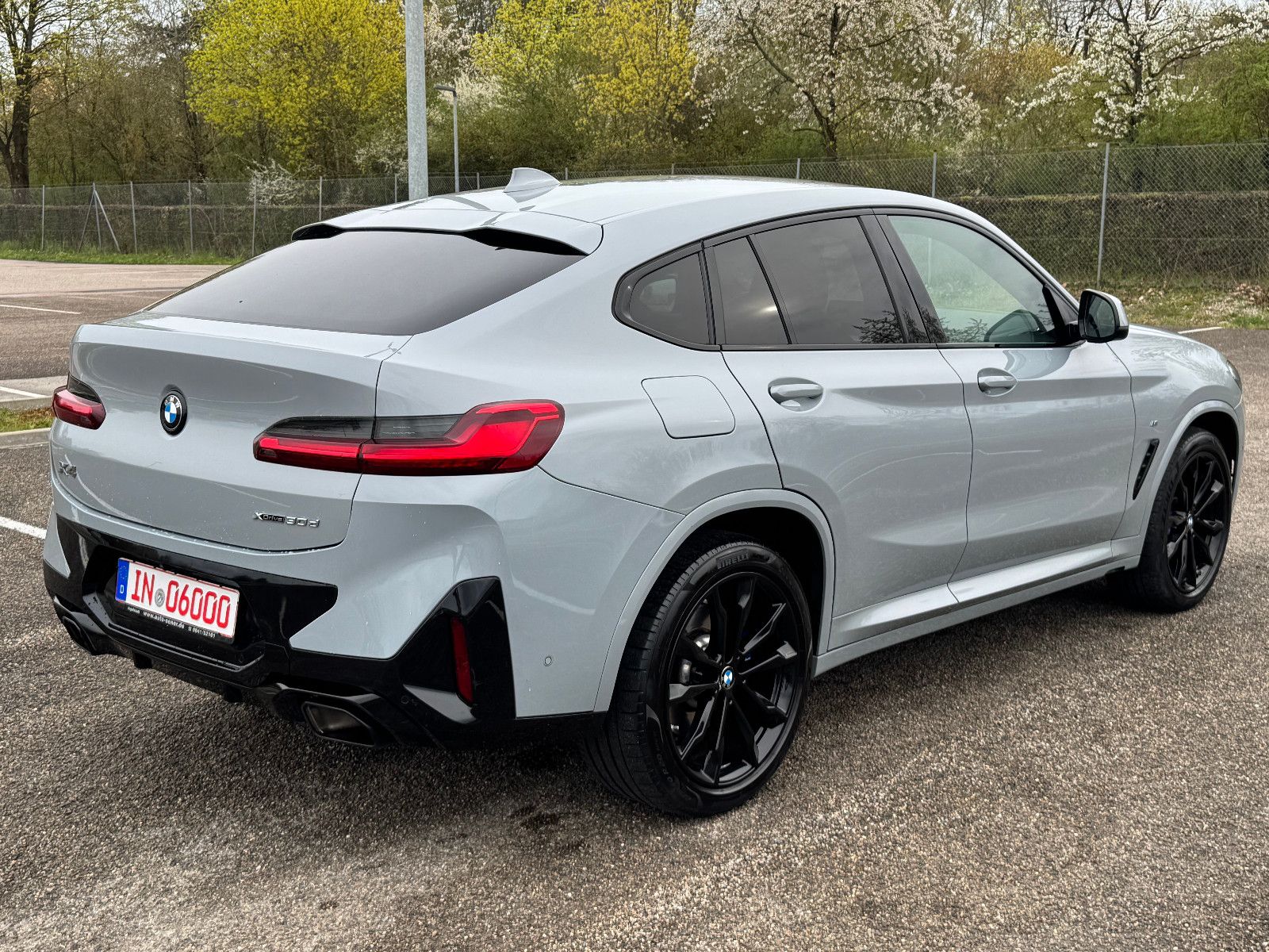 BMW X4 xDrive30d*M Sport*Laserlicht*HUD*AHK*SHZ*Kam.
