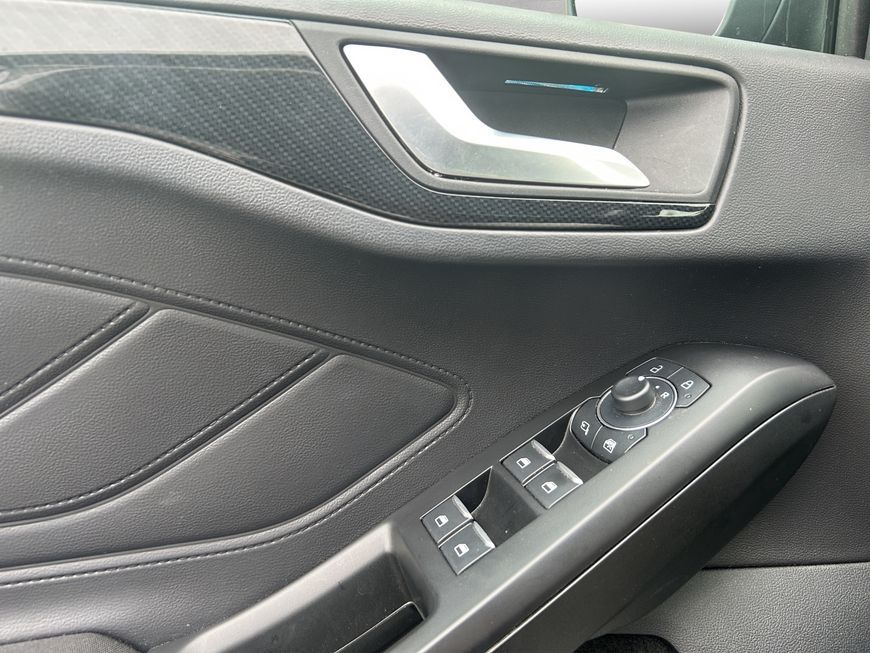Ford Focus Turnier 1.0 EcoBoost Hybrid Aut. ST-LINE X