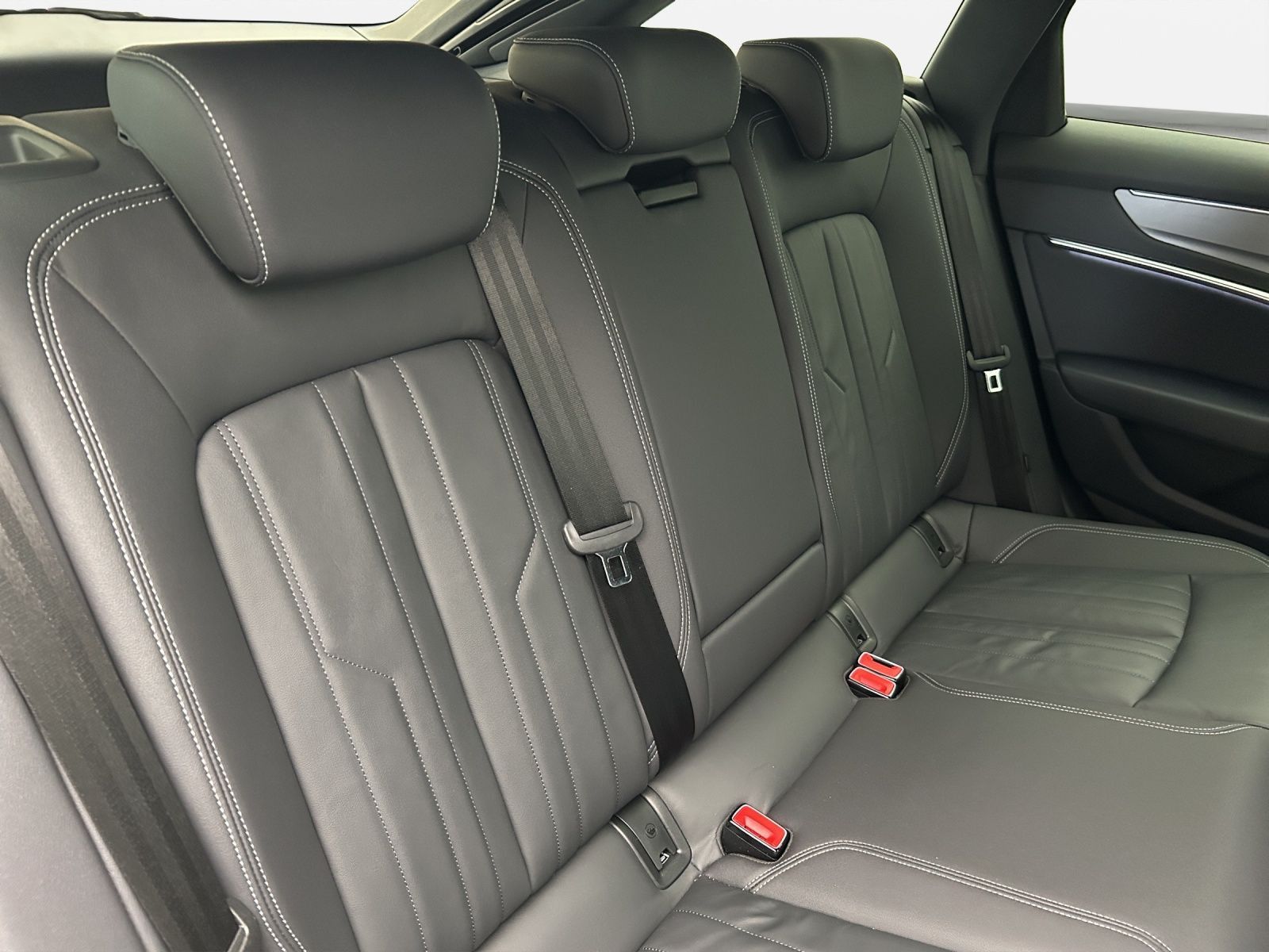 Audi A6 Avant 40 TDI S-LINE*NAVI-PLUS*MATRIX*HUD*OPTI