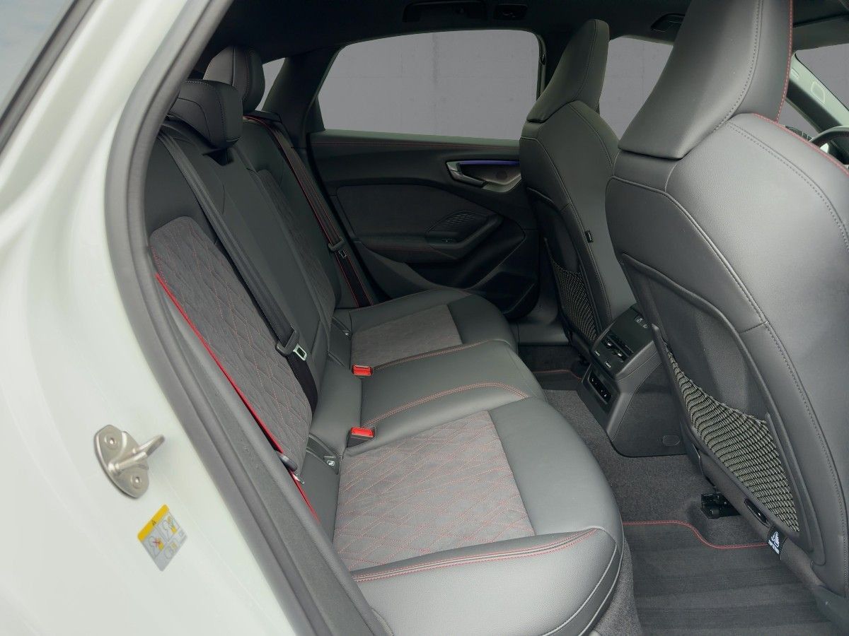 Audi A5 Lim e-hybrid 220kW S-LINE MATRIX+B&O+ACC+PANO