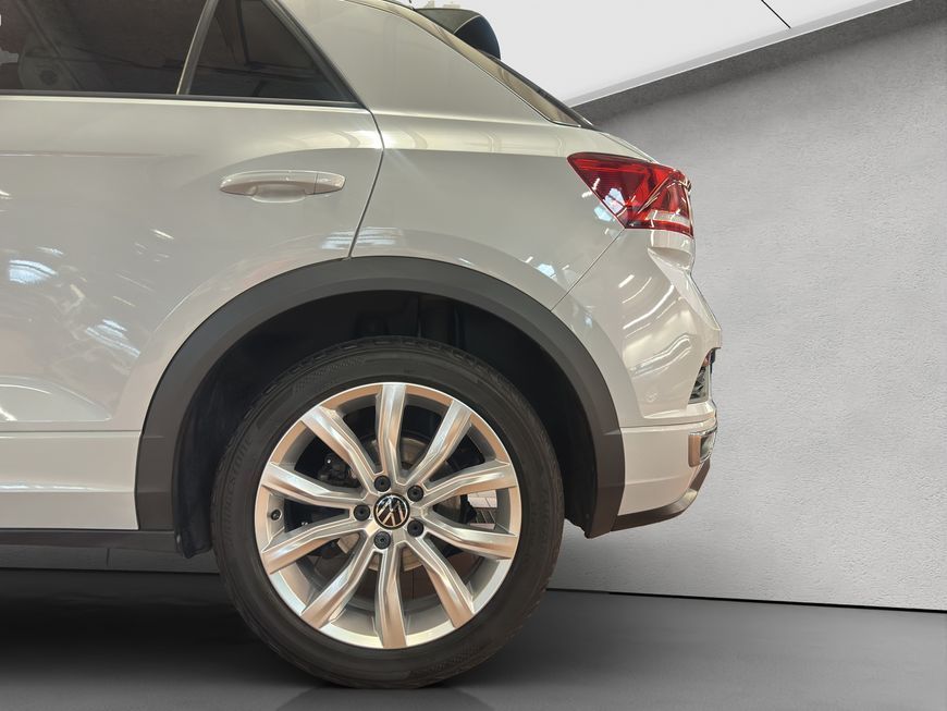 Volkswagen T-Roc 2.0 TSI 4MOTION - Samsaru's Car Outlet