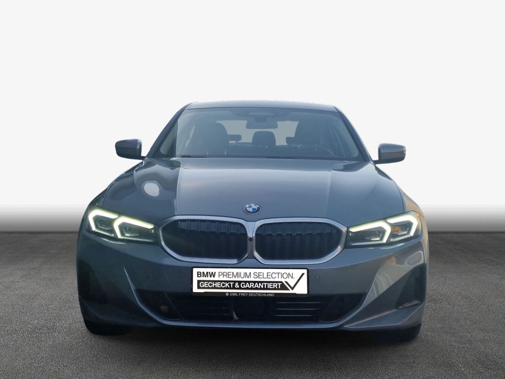 BMW 318i Aut. *AHK*Car-Play*