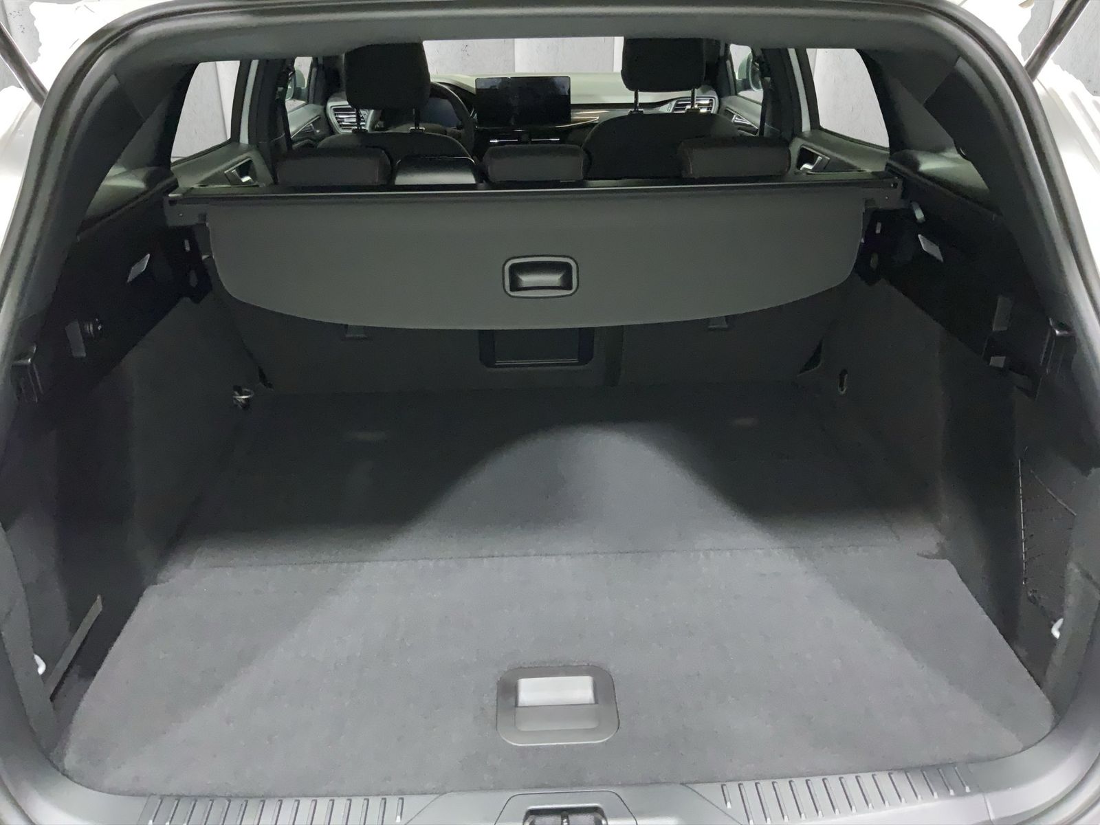 Ford Focus ST-Line X Turnier Aut.*AHK*ACC*HUD*KAM*NAV
