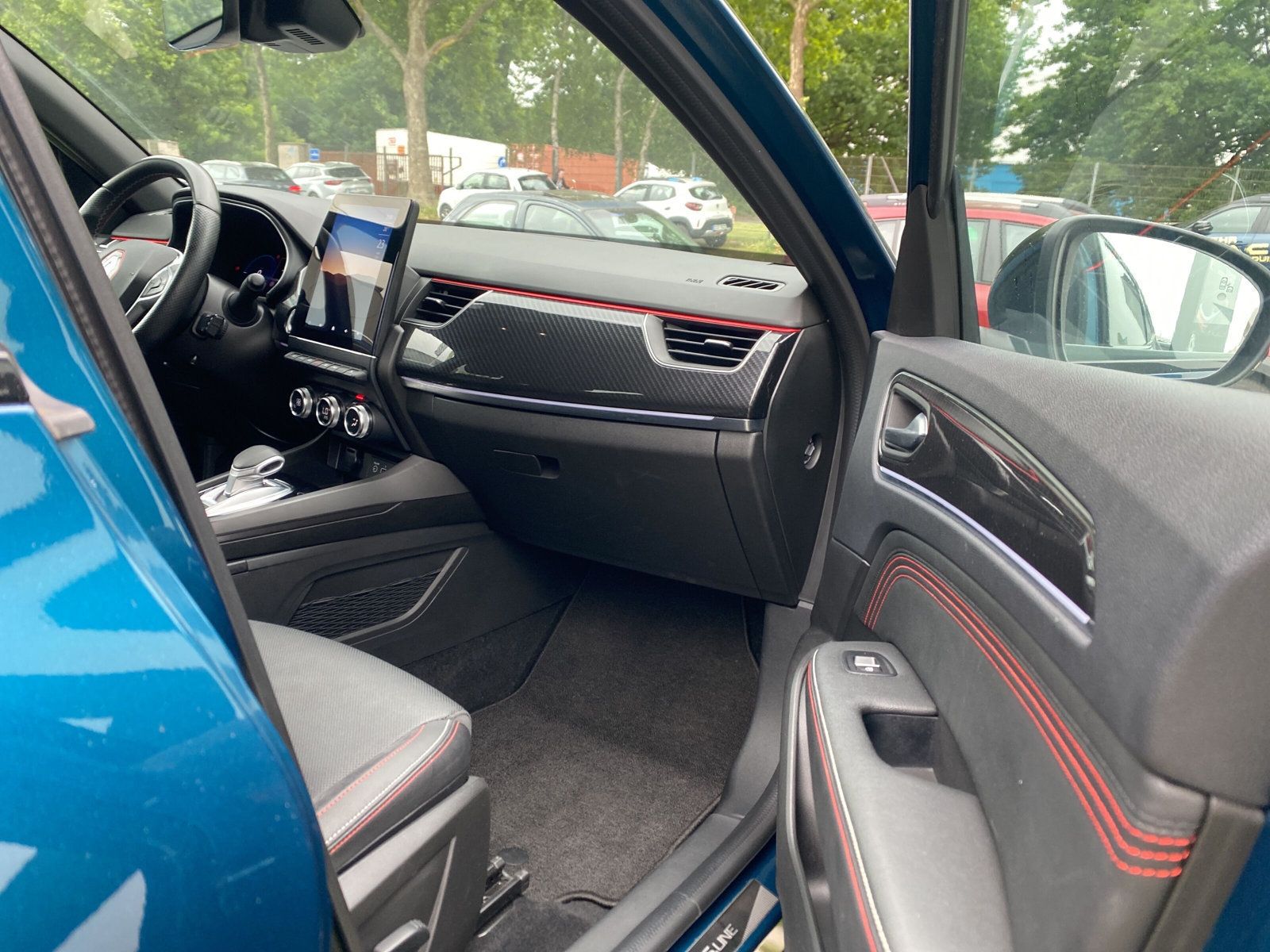 Renault Arkana R.S. LINE E-TECH 145 - Samsaru's Car Outlet