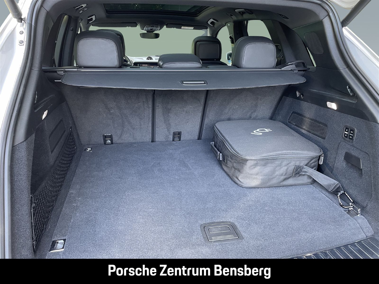 Porsche Cayenne S E-Hybrid AHK Pano InnoDrive HUD