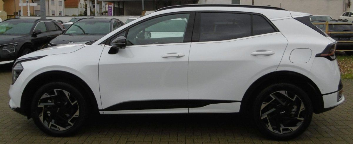 Kia Sportage GT-Line 4WD Plug-in Hybrid - Samsaru's Car Outlet
