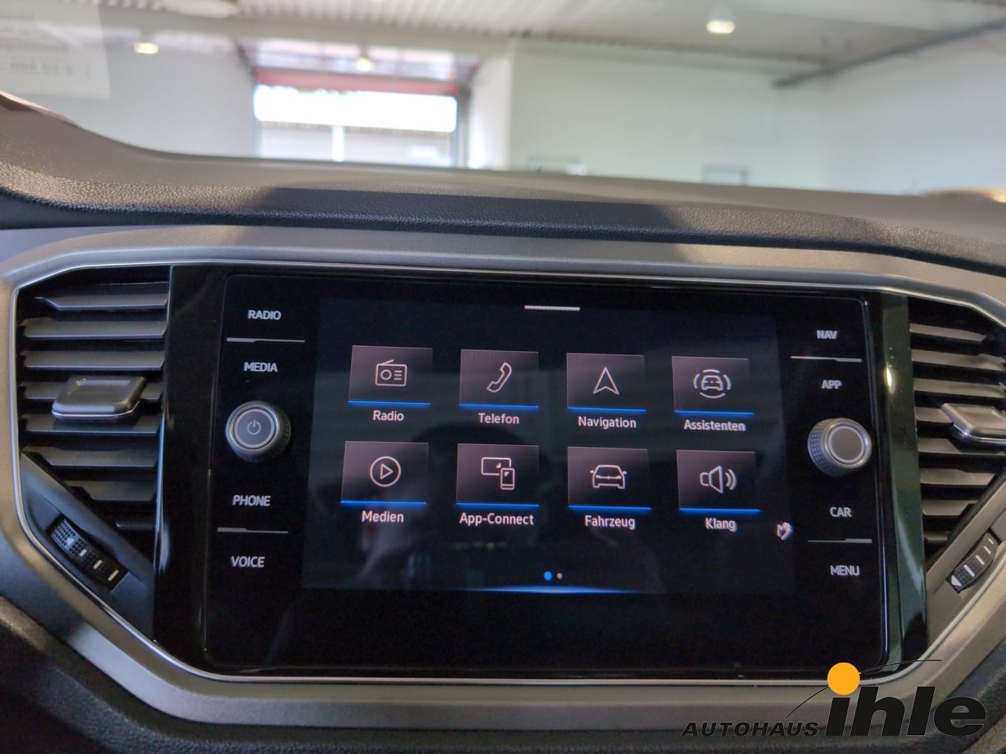 Volkswagen T-Roc Style 1.0 TSI - Samsaru's Car Outlet