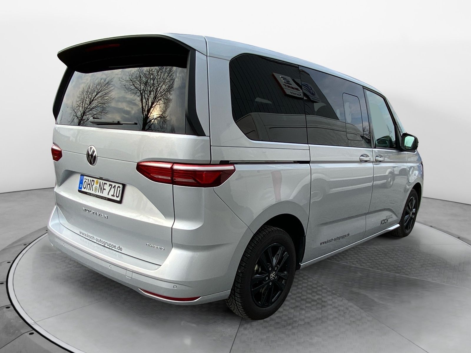 Volkswagen T7 Multivan eHybrid - Samsaru's Car Outlet