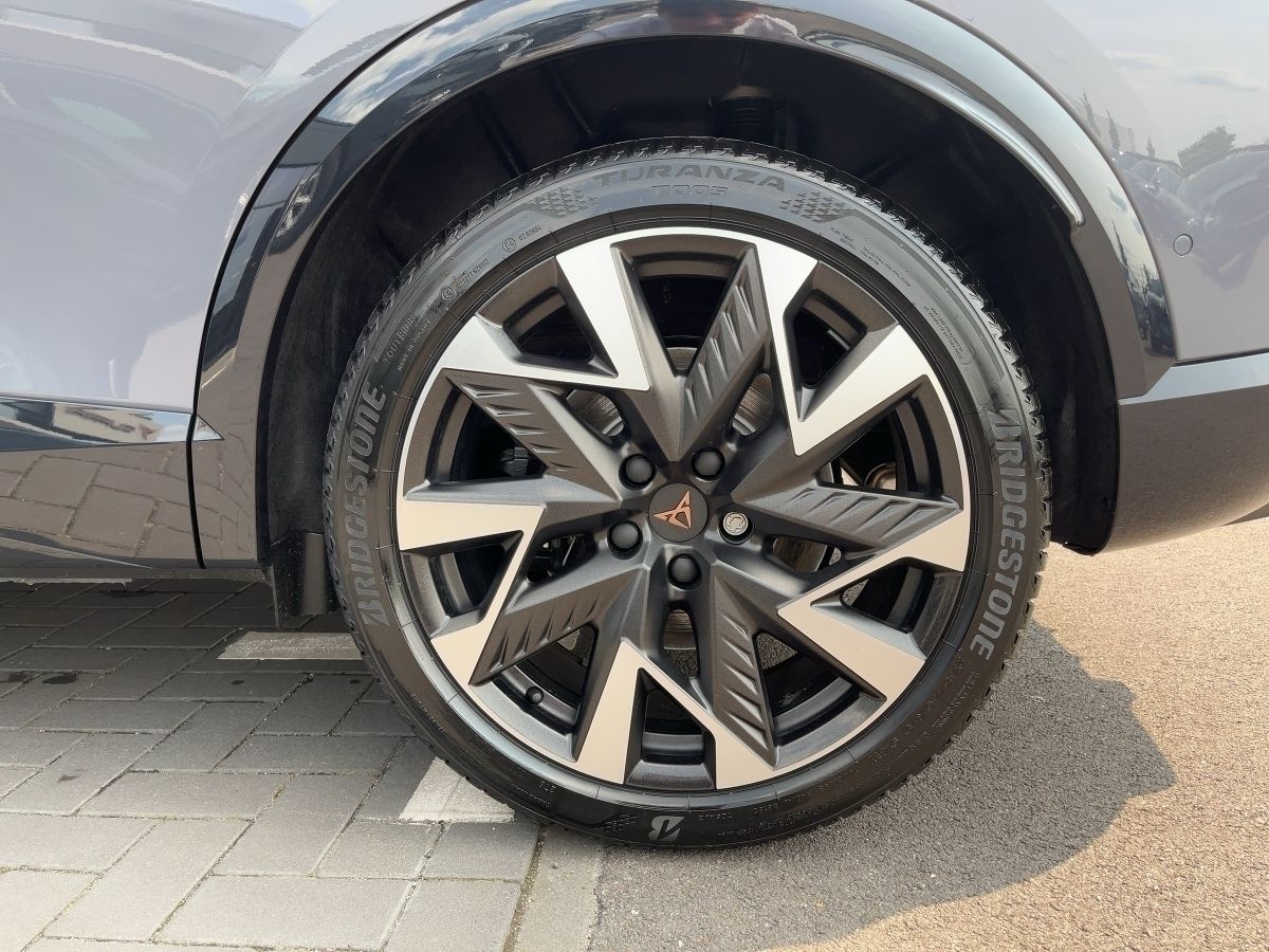 Cupra Formentor VZ 1.5 e-HYBRID 272 PS DSG AHK Nav LED