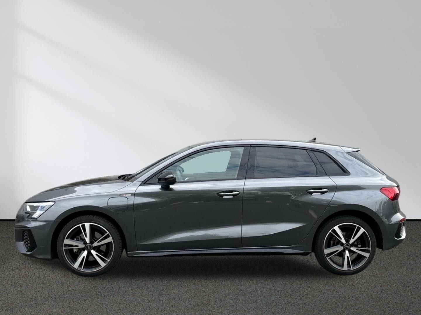 Audi A3 Sportback 40 TFSI e S line S tronic MMI LED