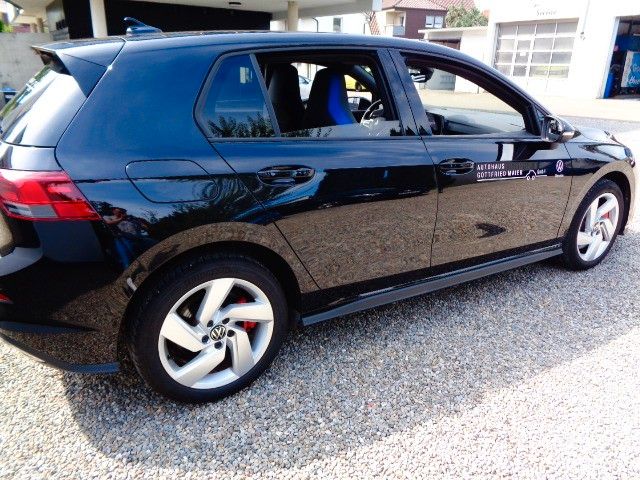 Volkswagen Golf VIII GTE eHybrid - Samsaru's Car Outlet