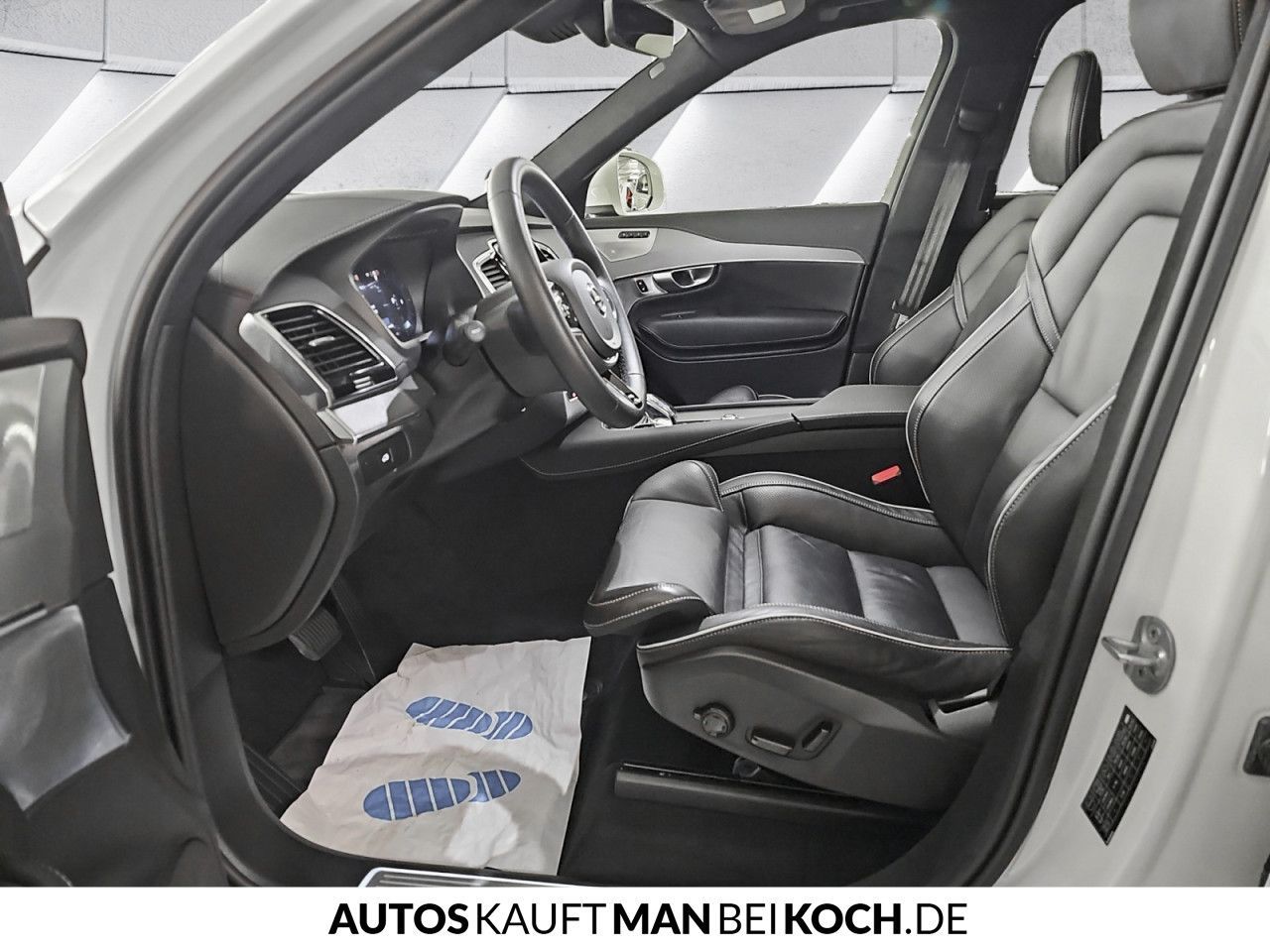 Volvo XC90 B5 AWD UltimateBright PANO AHK STHz 360 HUD
