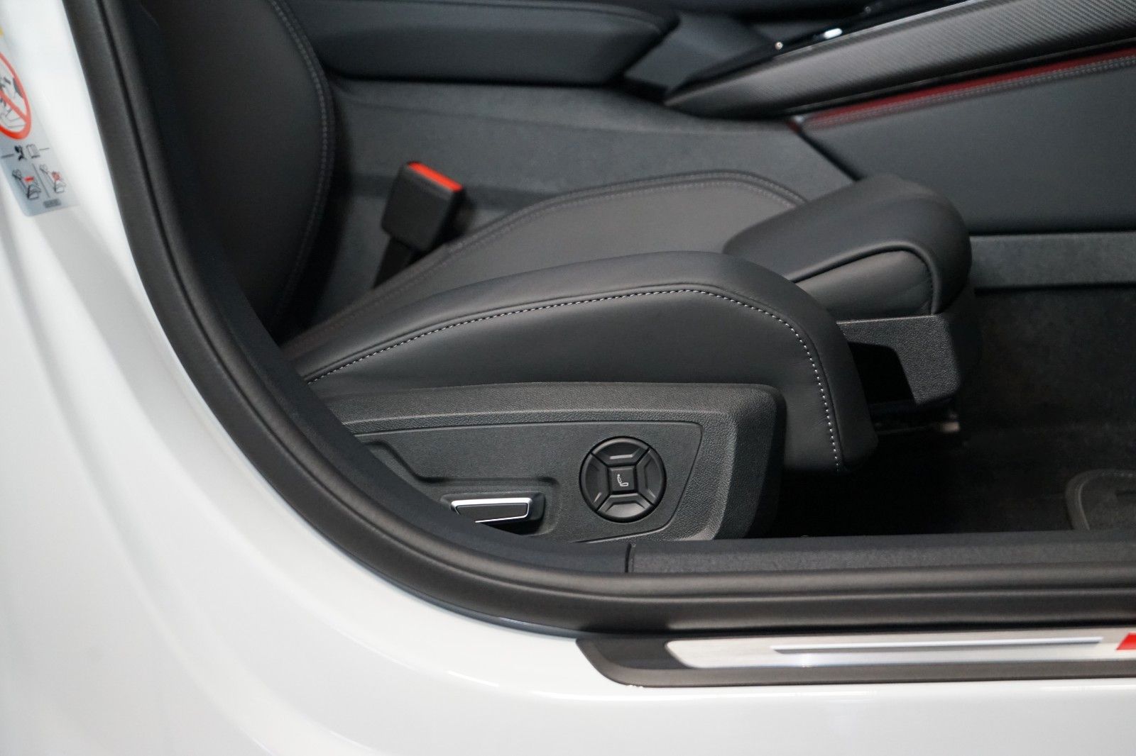 Audi A5*40 TDI*S-LINE*AUX.HEA*360*HUD*B&O*52.066€NETT