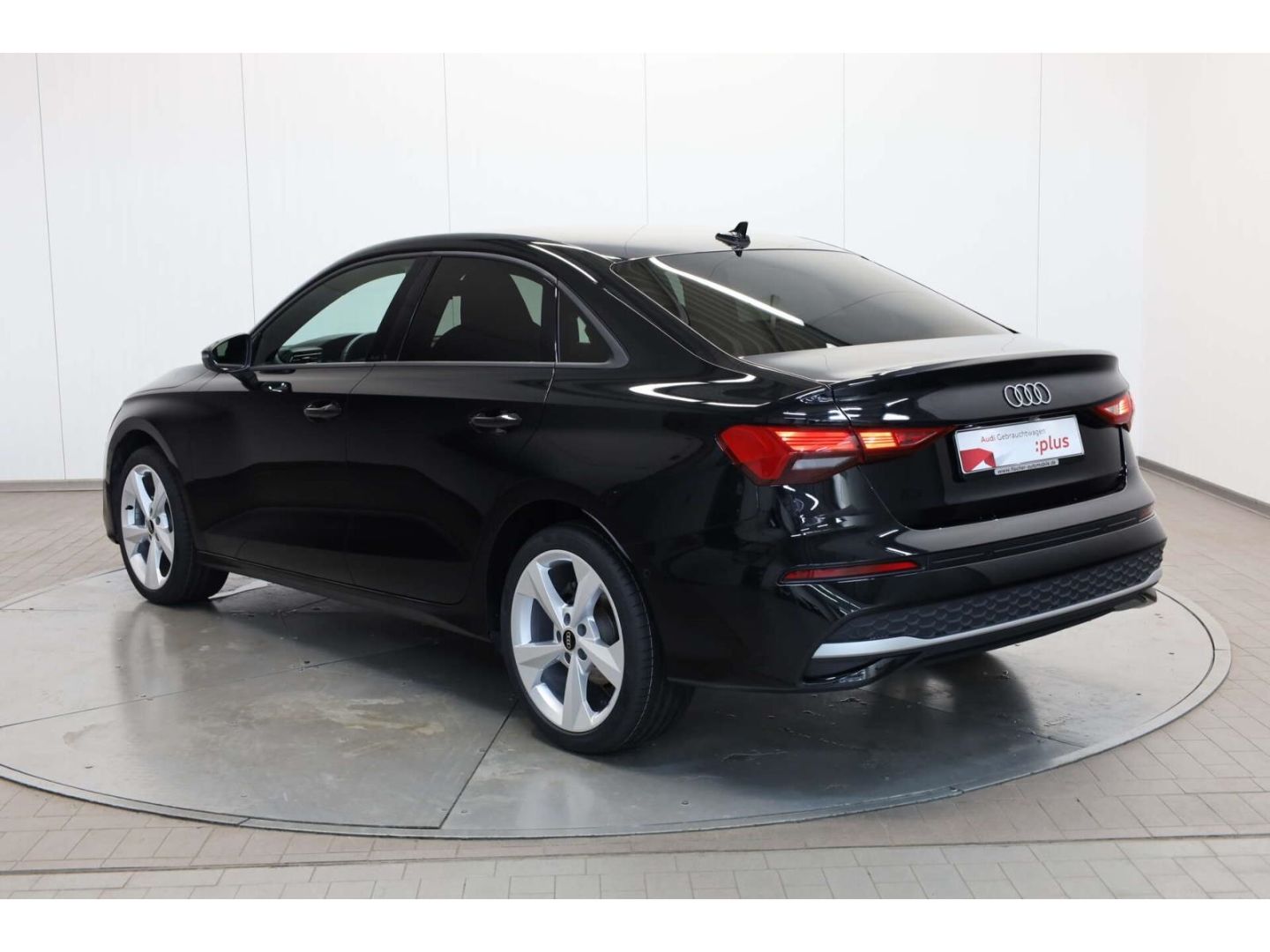 Audi A3 Limousine 30 TFSI advanced S-Tronic 18''/NAV