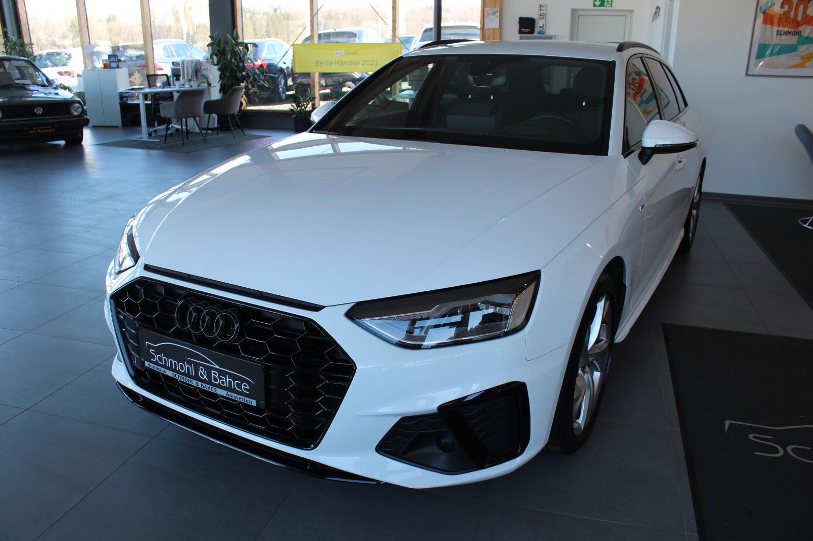Audi A4 Avant 40 TDI S tronic S line sport - Samsaru's Car Outlet