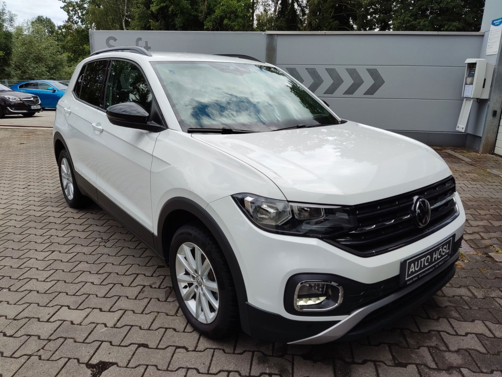 Volkswagen T-Cross 1.0 TSI UNITED - Samsaru's Car Outlet