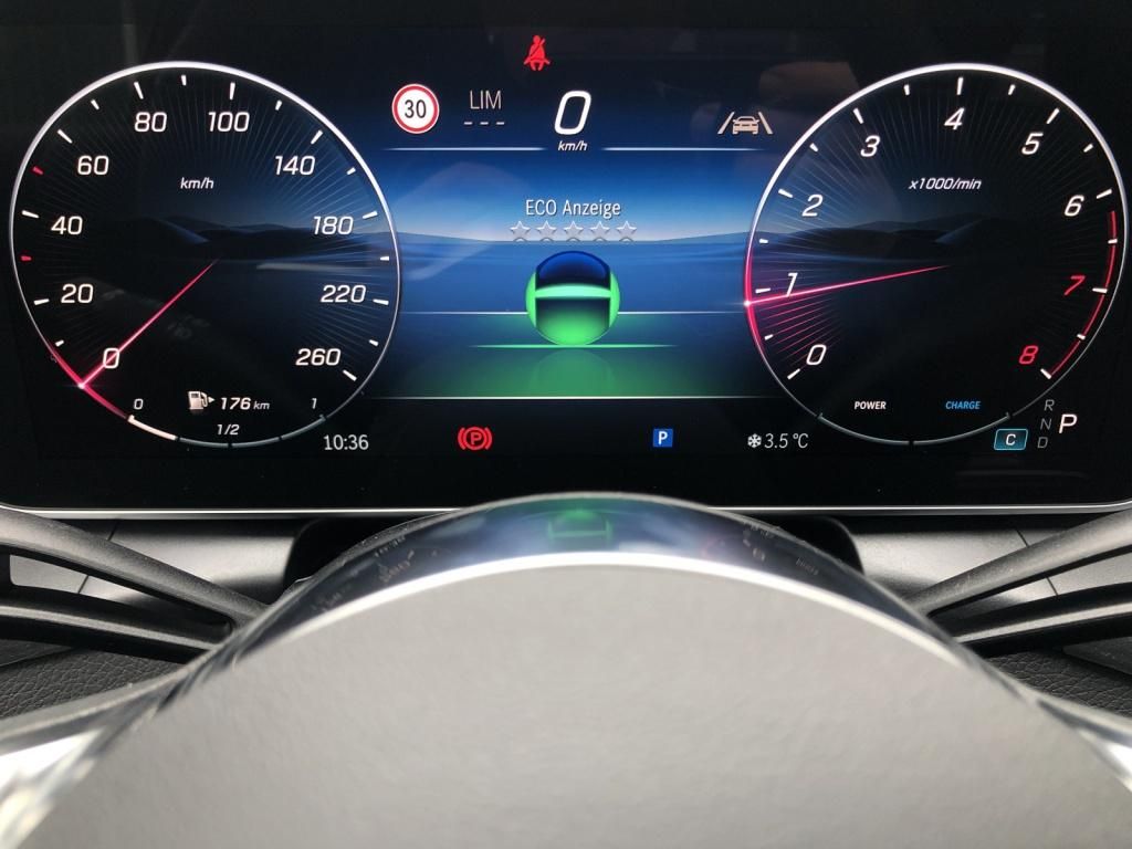Mercedes-Benz GLC 200 4MATIC Avantgarde - Samsaru's Car Outlet