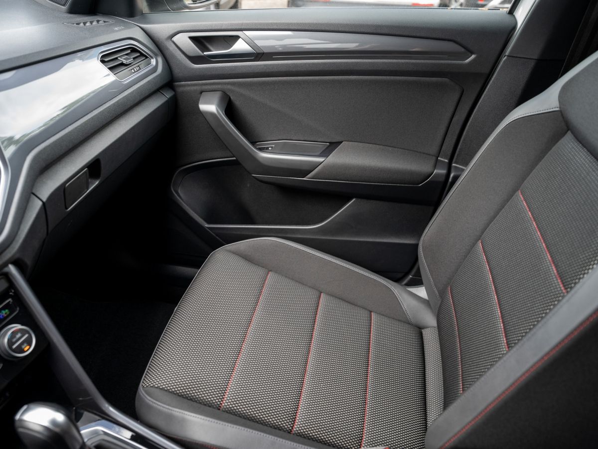 Volkswagen T-ROC Sport 1.5 TSI - Samsaru's Car Outlet