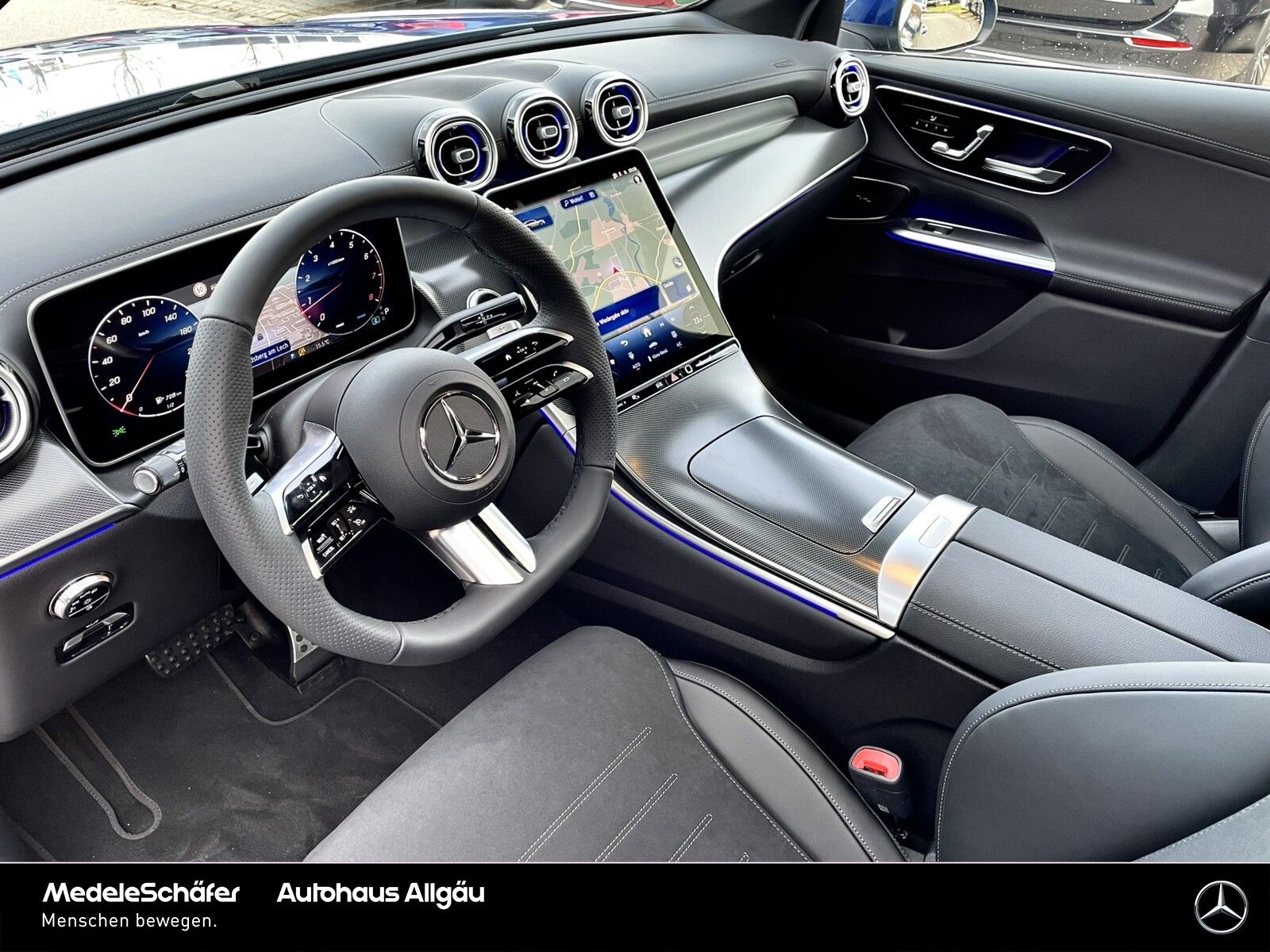 Mercedes-Benz GLC 200 4M AMG Distr AHK DigLi Pano Memo 360°